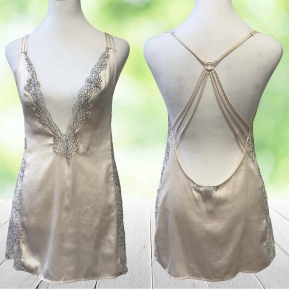 Victoria’s Secret champagne satin & lace open back mini slip - Picture 8 of 8